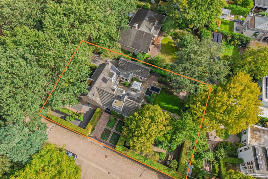 Vrijstaande woning te koop: De Elzent 1, Dorst